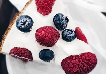mixed-berry-pie.jpg